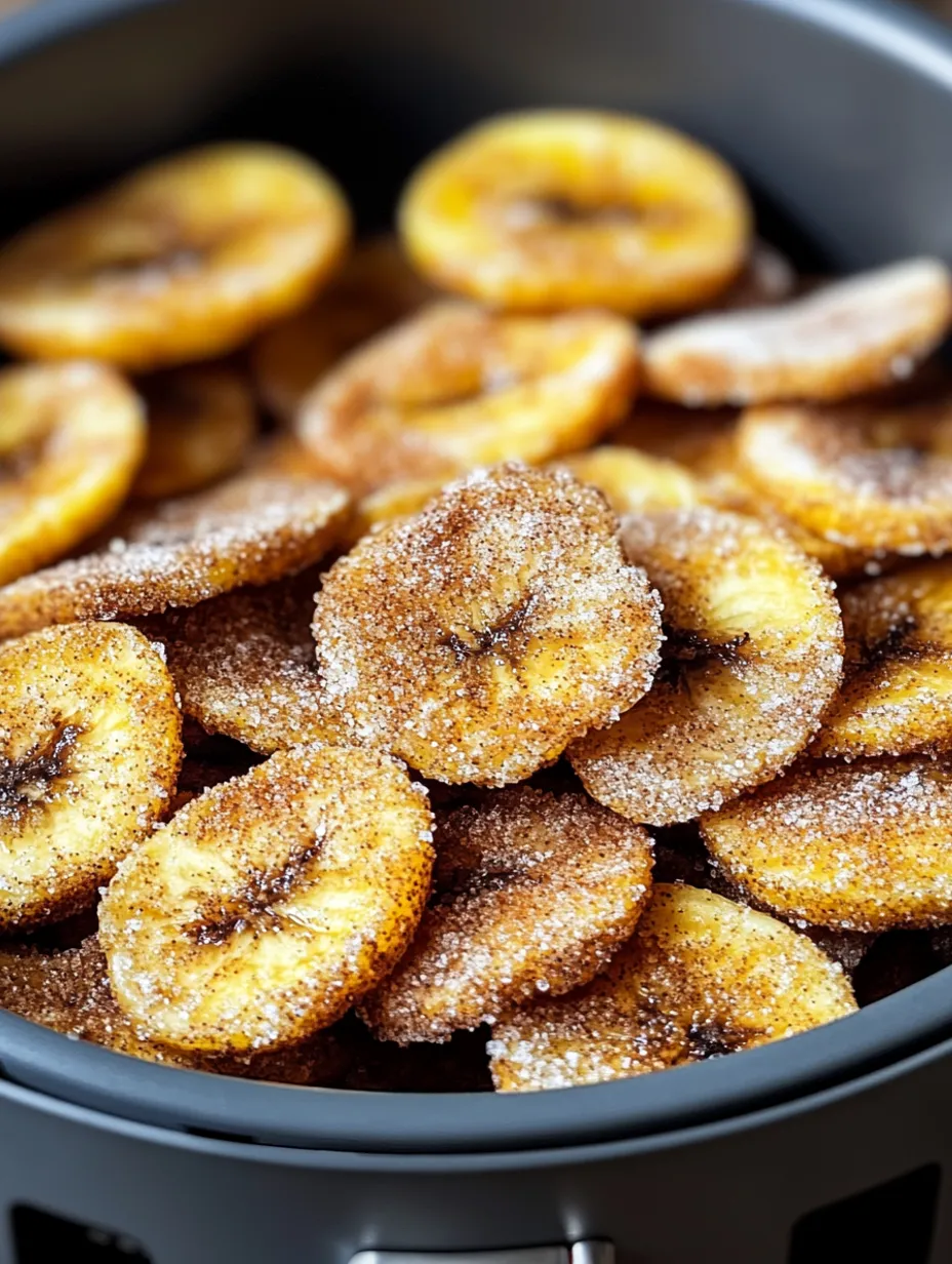 Chips de banane à la cannelle et au sucre cuites à la friteuse à air